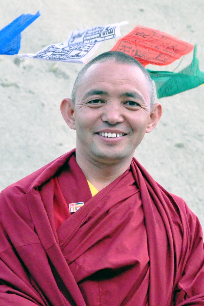 Khenpo Choekyab