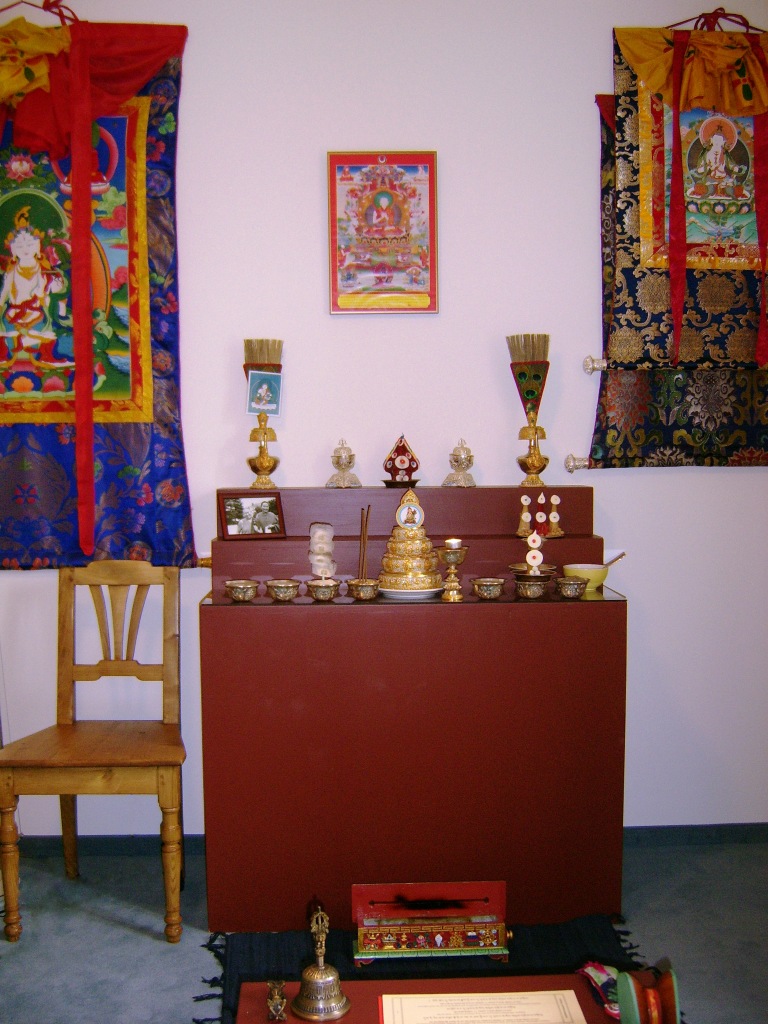 RH Altar